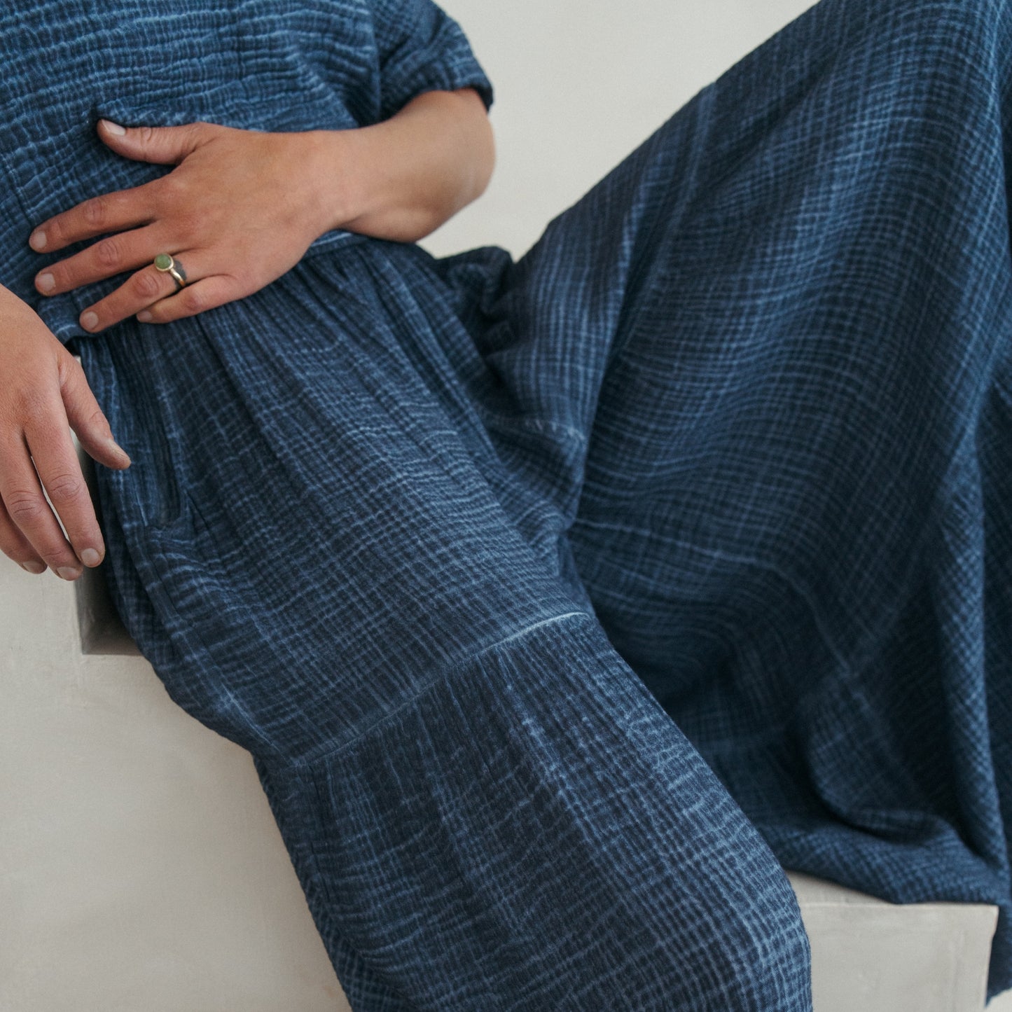 POKOLOKO Crinkle Skirt Pants #color_crinkle-denim