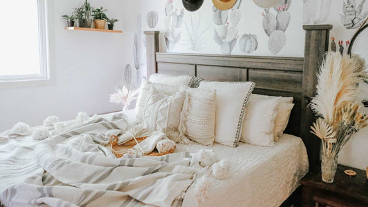 15 Blanket Styling Inspirations for Your Bedroom