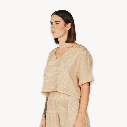POKOLOKO Crinkle Crop Top #color_crinkle-beige