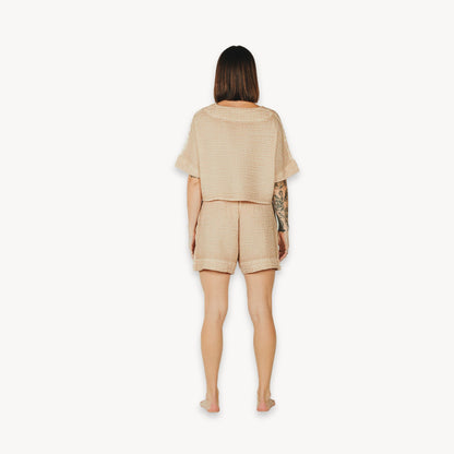 POKOLOKO Crinkle Crop Top #color_crinkle-beige