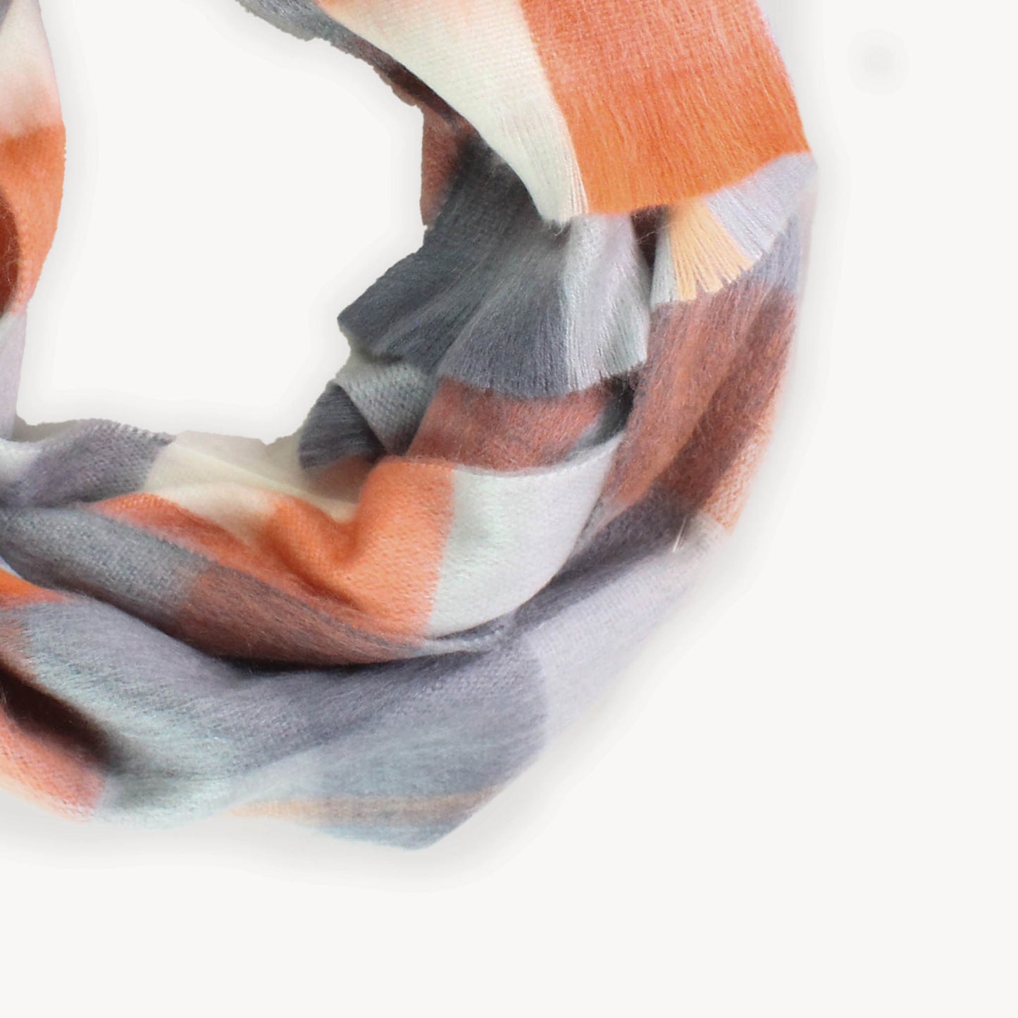 POKOLOKO Alpaca Seamless Check Scarf #color_sienna-grey-check