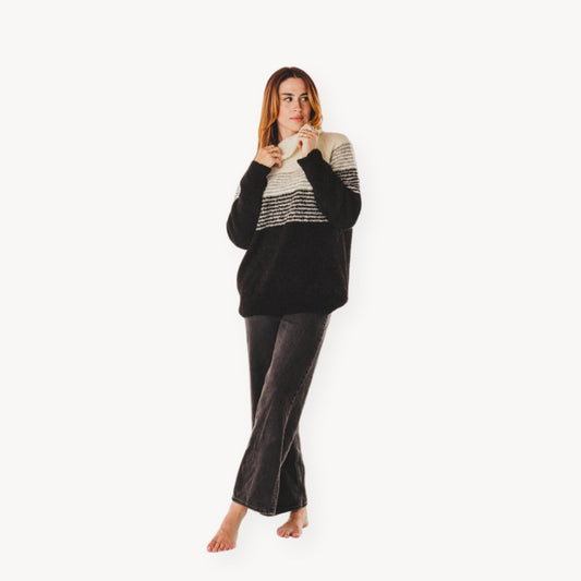 Lines Boucle Pullover