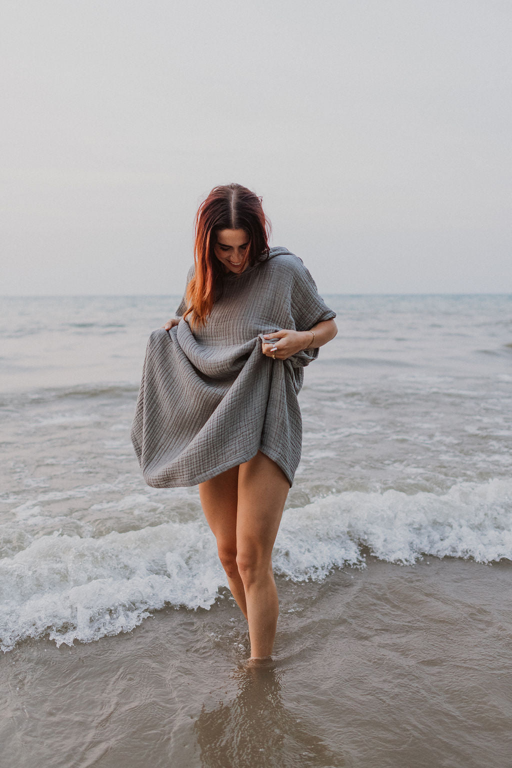 POKOLOKO Shoreline Poncho #color_pebble
