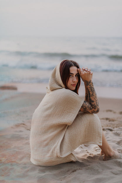 POKOLOKO Shoreline Poncho #color_sand