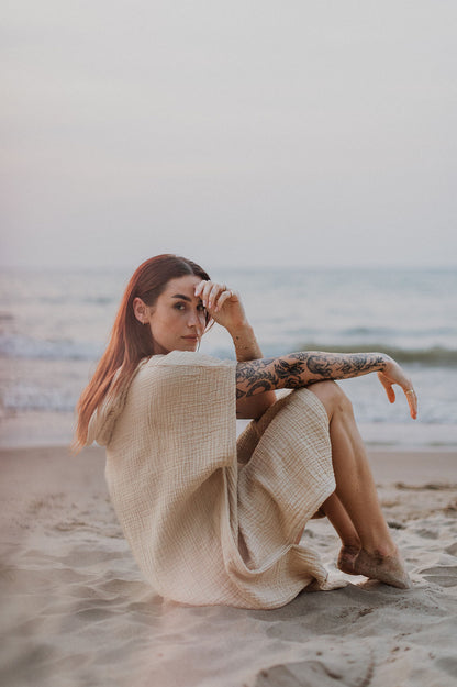 POKOLOKO Shoreline Poncho #color_sand