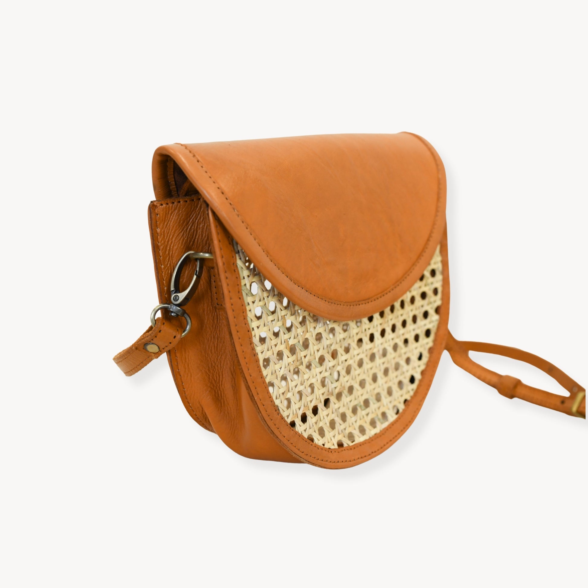 POKOLOKO Leather Bag with Cane Accent - Half Moon #color_caramel-leather