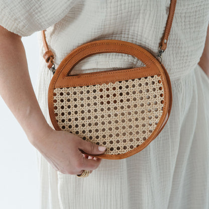POKOLOKO Round Leather Bag with Cane Accent #color_caramel