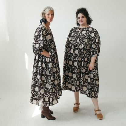 POKOLOKO Mira Midi Dress #color_night-flower