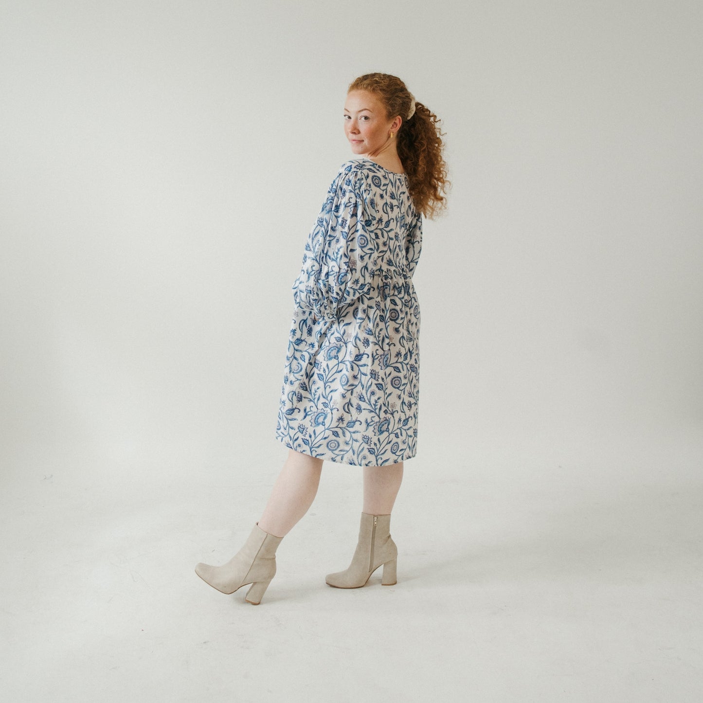 POKOLOKO Mira Mini Dress #color_neema-blue-white