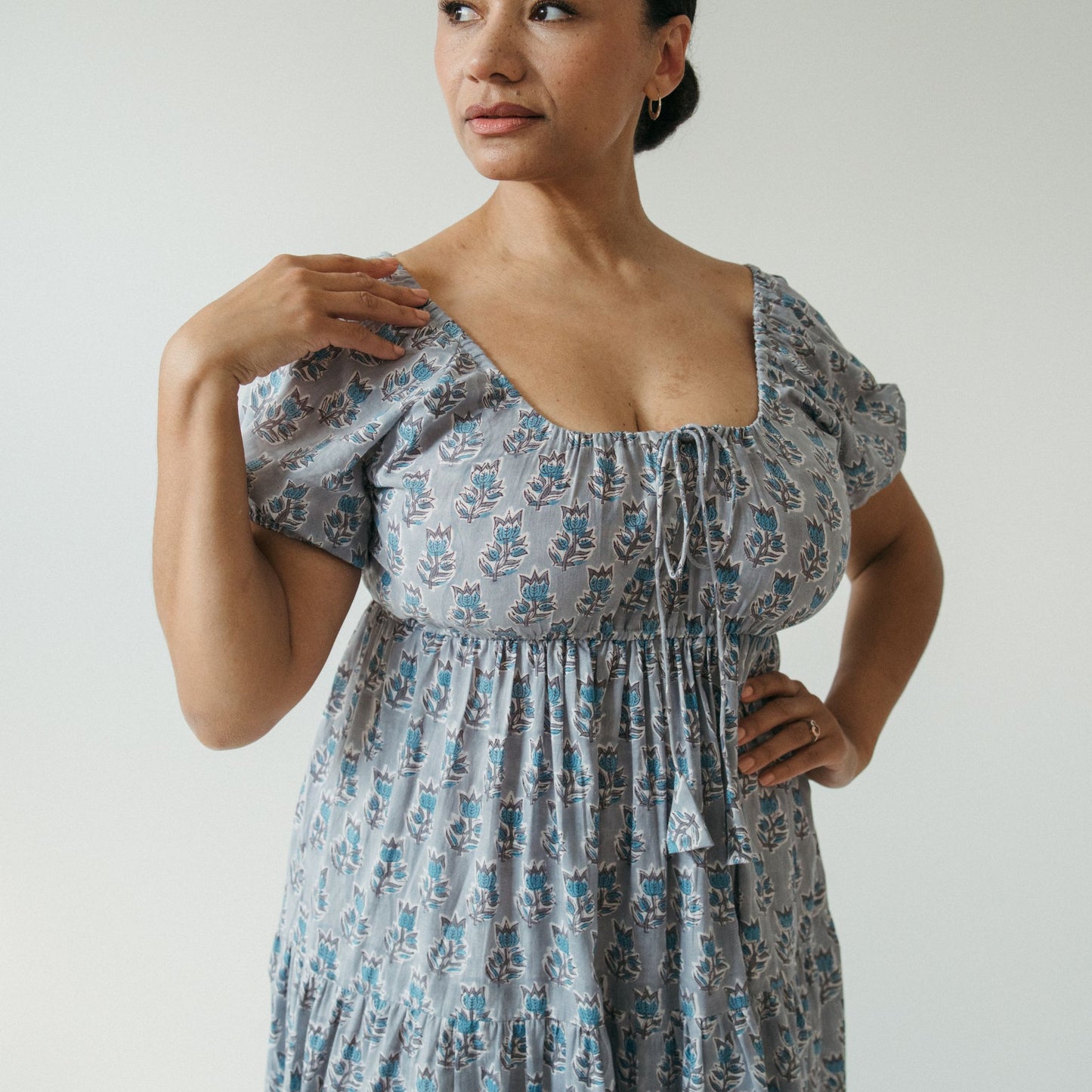POKOLOKO Tara Maxi Dress #color_megha-grey