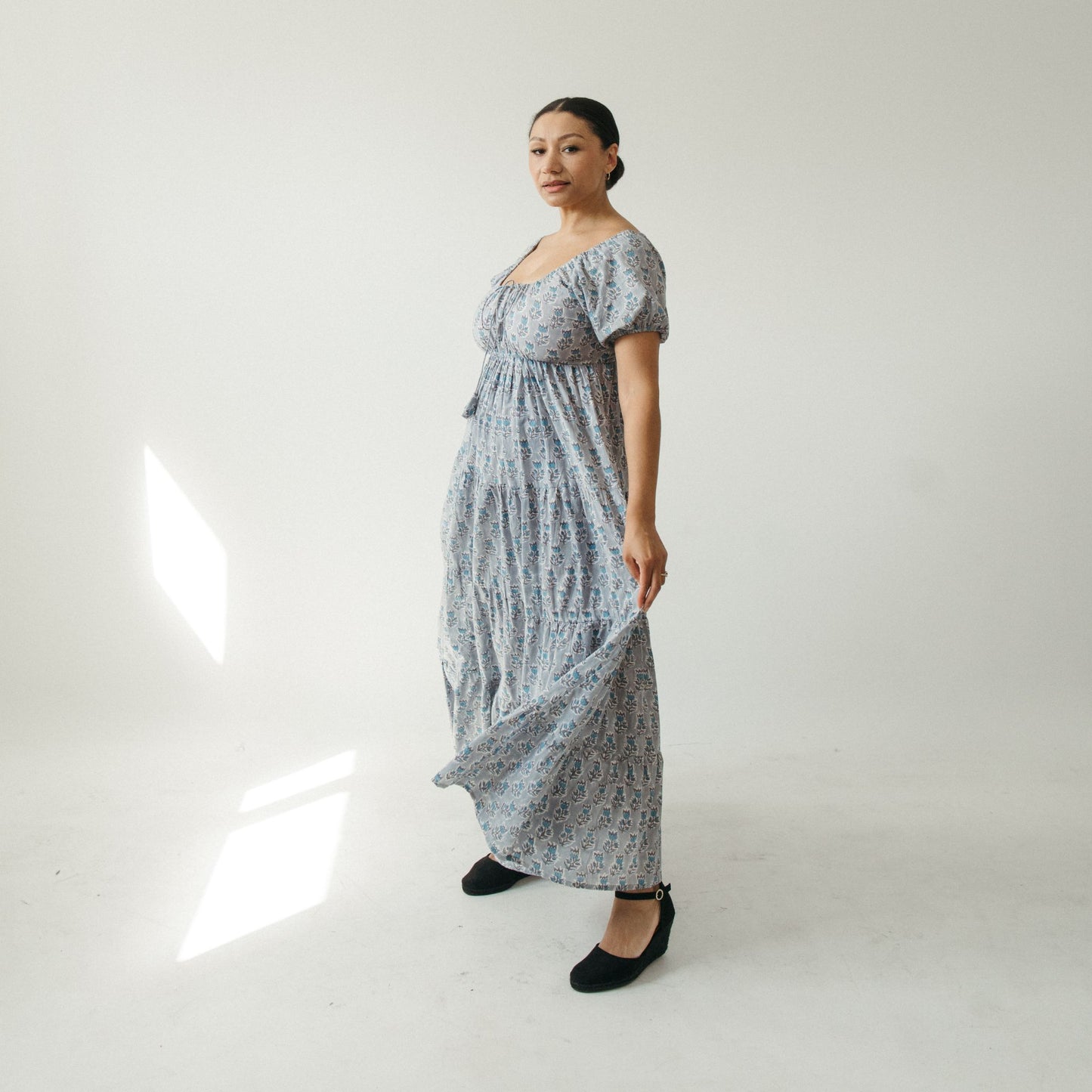 POKOLOKO Tara Maxi Dress #color_megha-grey
