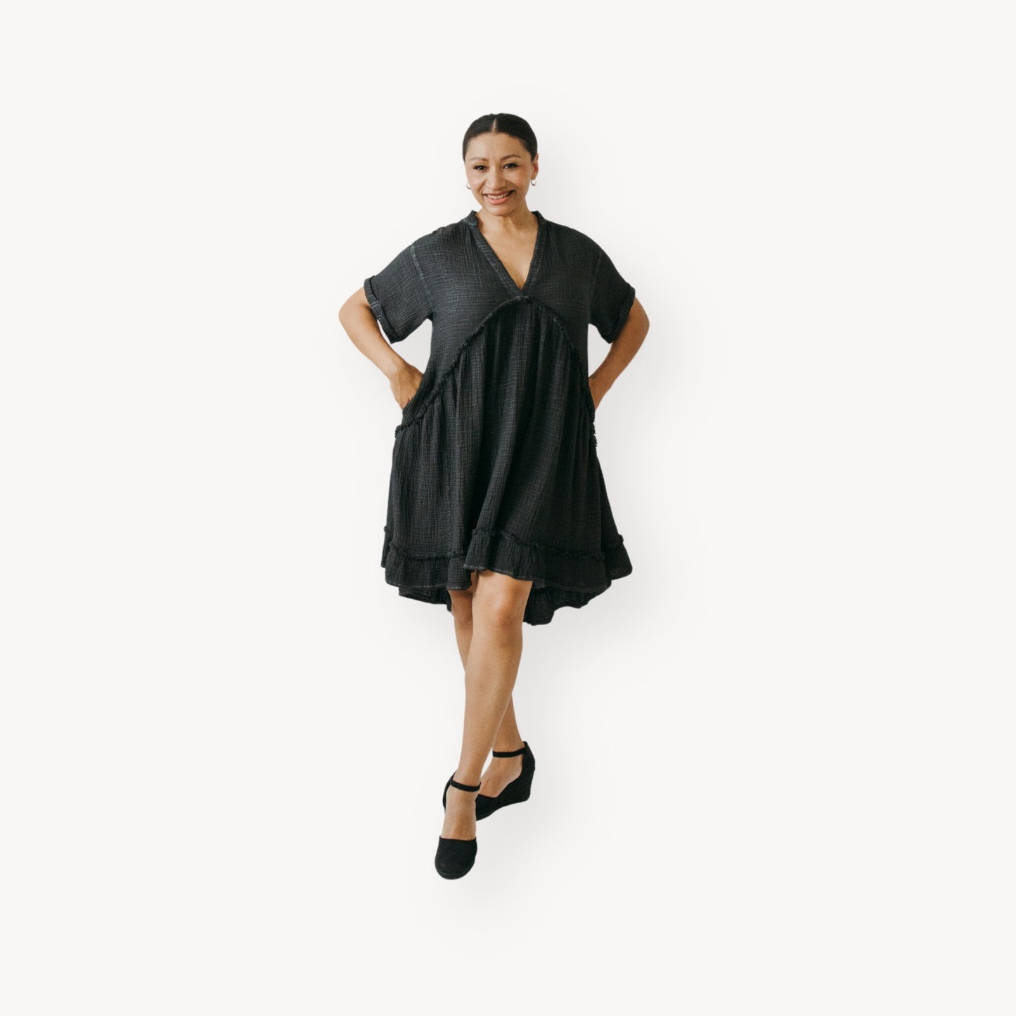 POKOLOKO Crinkle Ruffled V Dress #color_crinkle-black