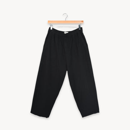 POKOLOKO Loft Cotton Crop Barrel Pants #color_loft-black