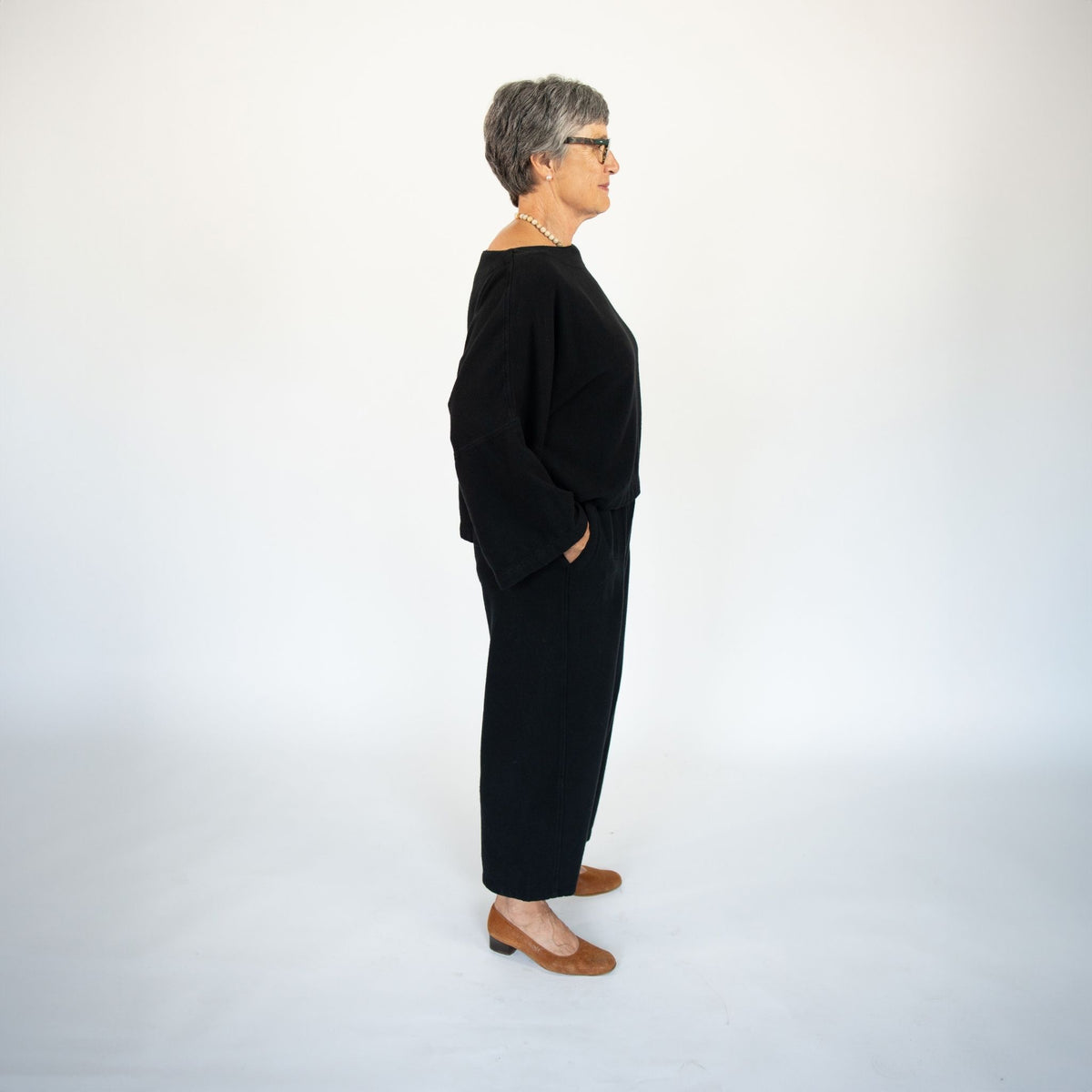 POKOLOKO Loft Cotton Crop Barrel Pants #color_loft-black