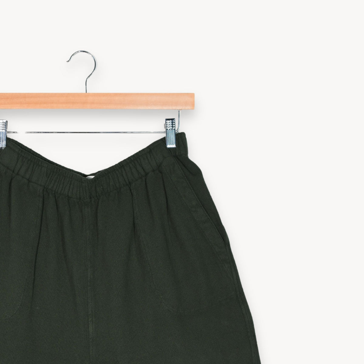 POKOLOKO Loft Cotton Crop Barrel Pants #color_loft-forest