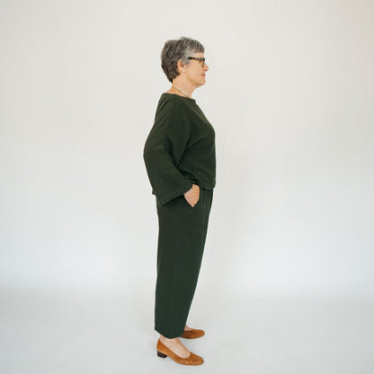 POKOLOKO Loft Cotton Crop Barrel Pants #color_loft-forest
