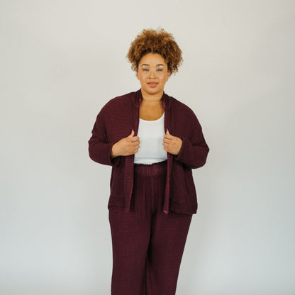 POKOLOKO 4-Layer Crinkle Jacket #color_crinkle-cranberry