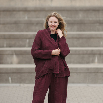 POKOLOKO 4-Layer Crinkle Jacket #color_crinkle-cranberry