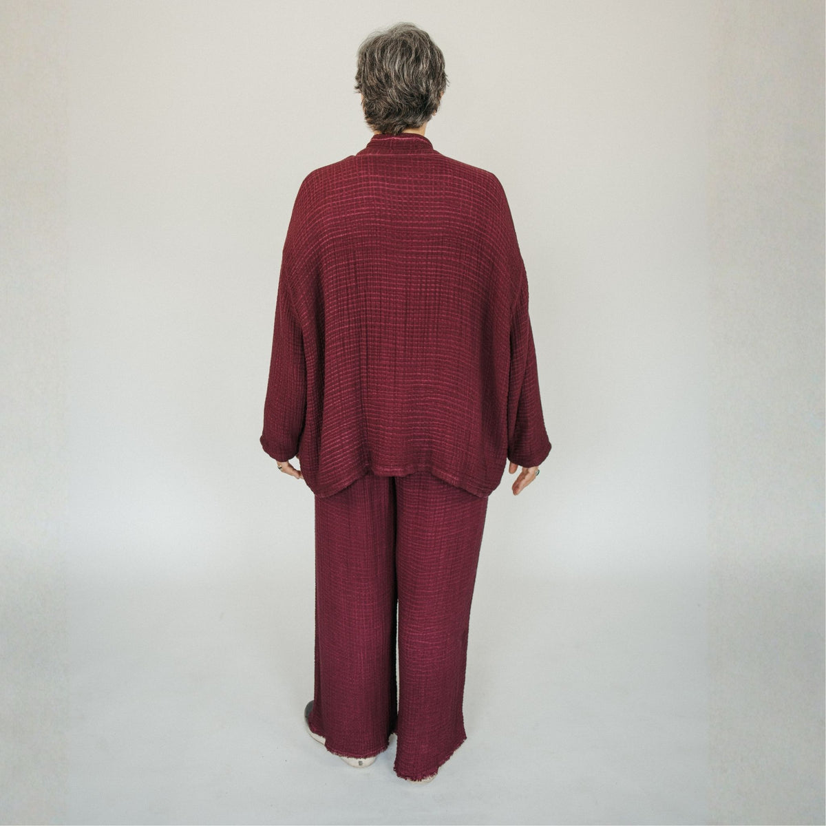 POKOLOKO 4-Layer Crinkle Palazzo Pants #color_crinkle-cranberry