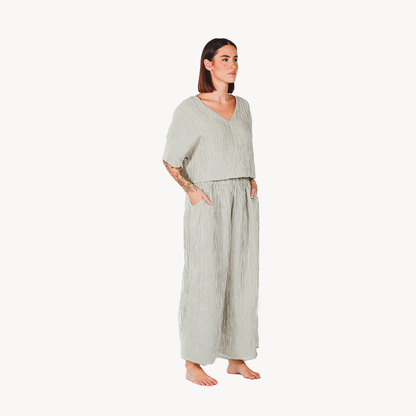 POKOLOKO Striped Crinkle Palazzo Pants #color_striped-charcoal