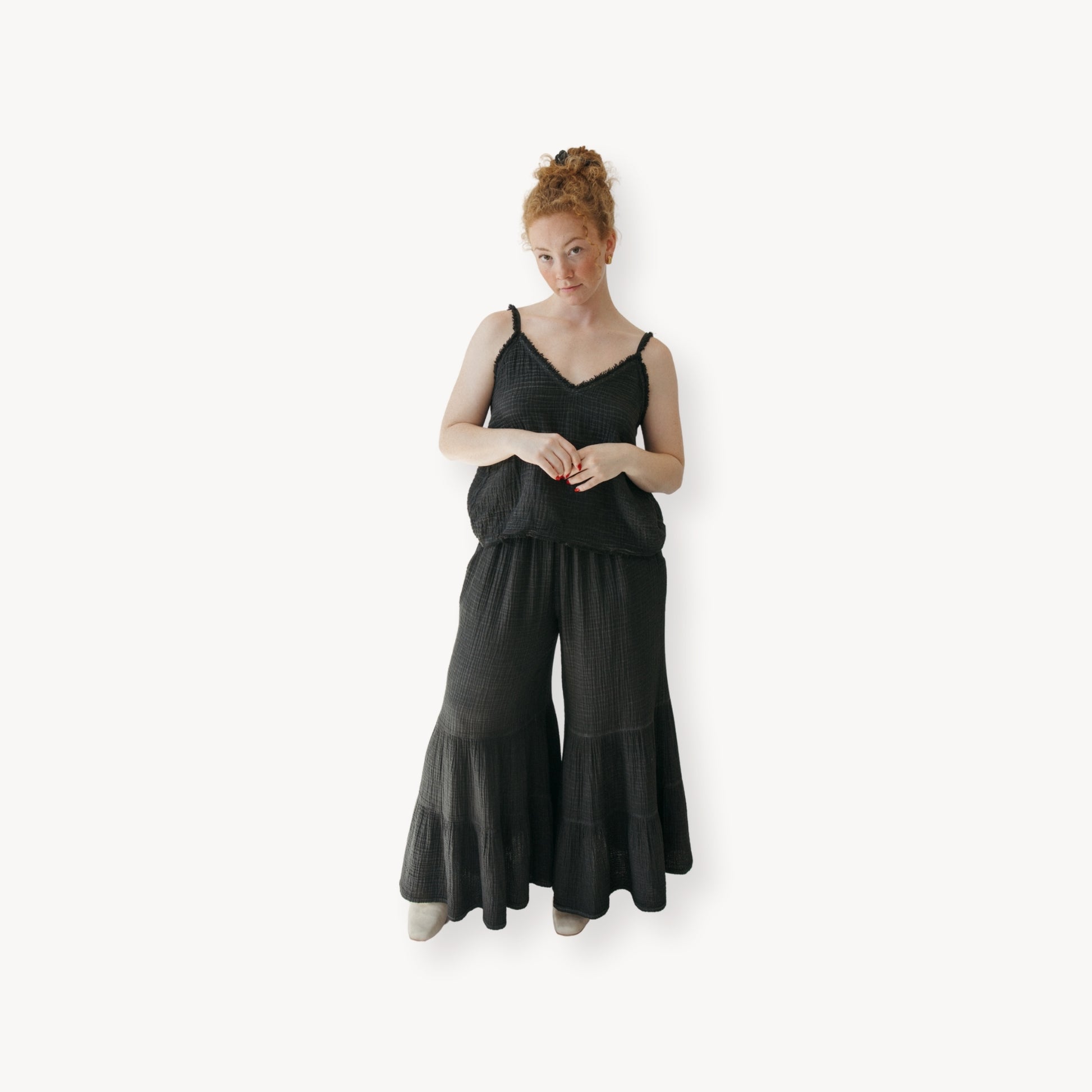 POKOLOKO Crinkle Ruffled Pants #color_crinkle-black