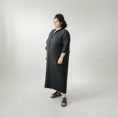 POKOLOKO Crinkle Shirt Dress Plus #color_crinkle-black
