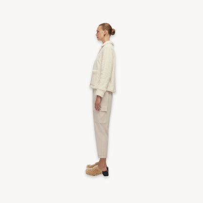 POKOLOKO Recycled Sherpa Short Jacket #color_sherpa-cream