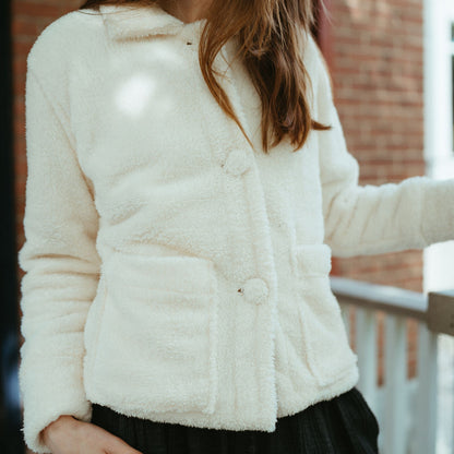 POKOLOKO Recycled Sherpa Short Jacket #color_sherpa-cream