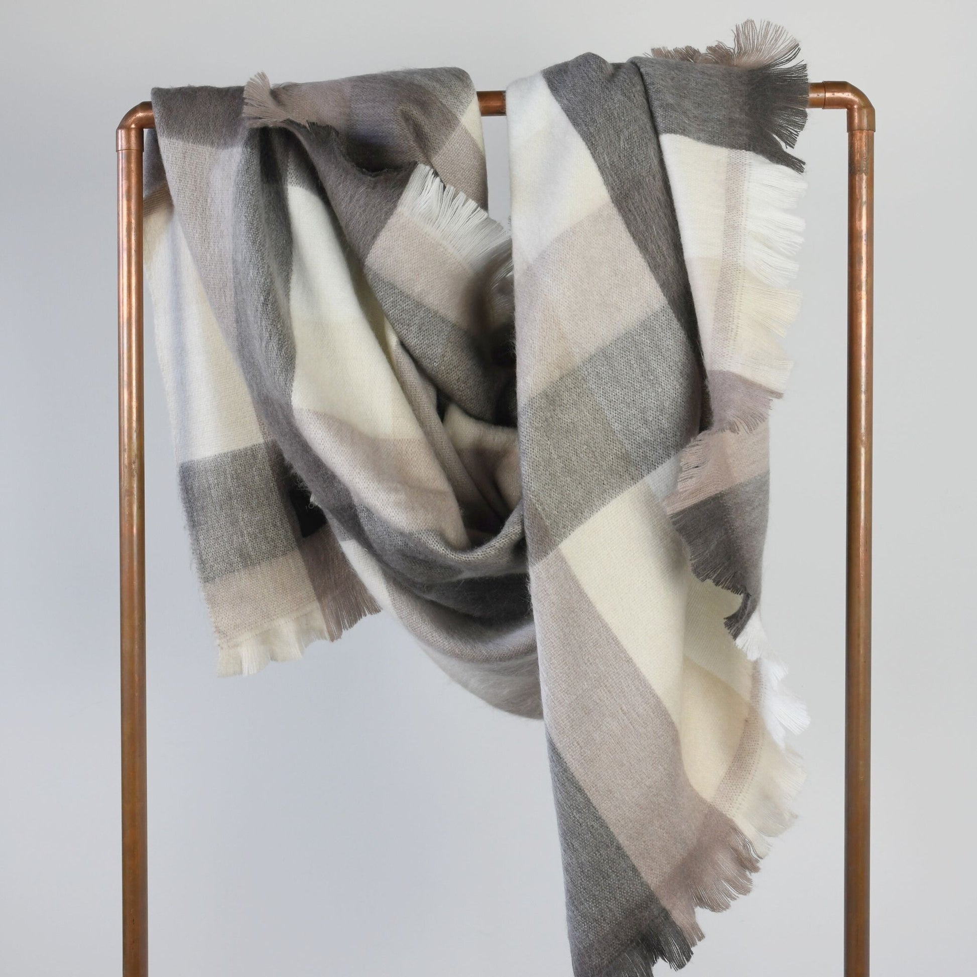 POKOLOKO Large Check Alpaca Blanket #color_walnut-check