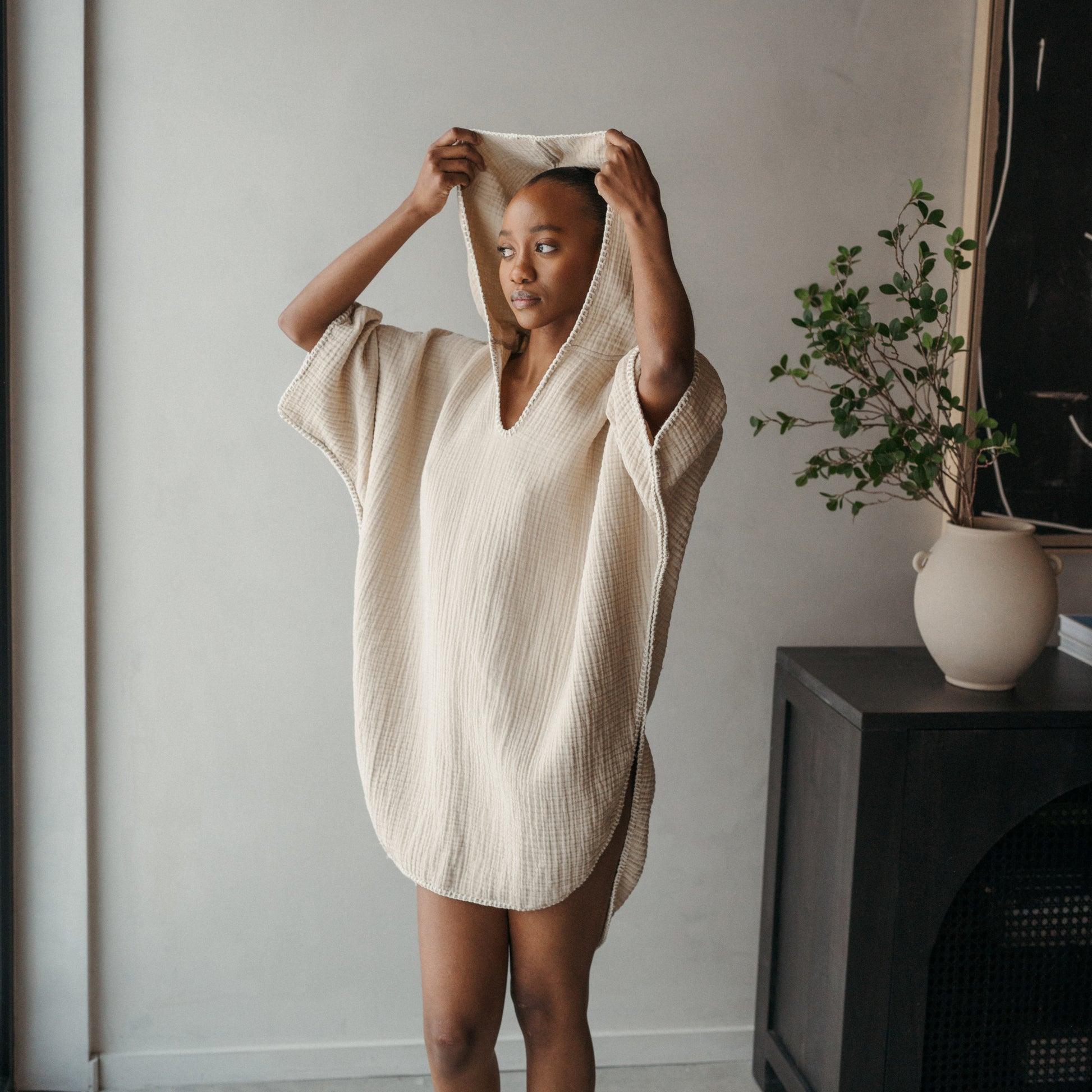Crinkle Adult Poncho #color_crinkle-beige