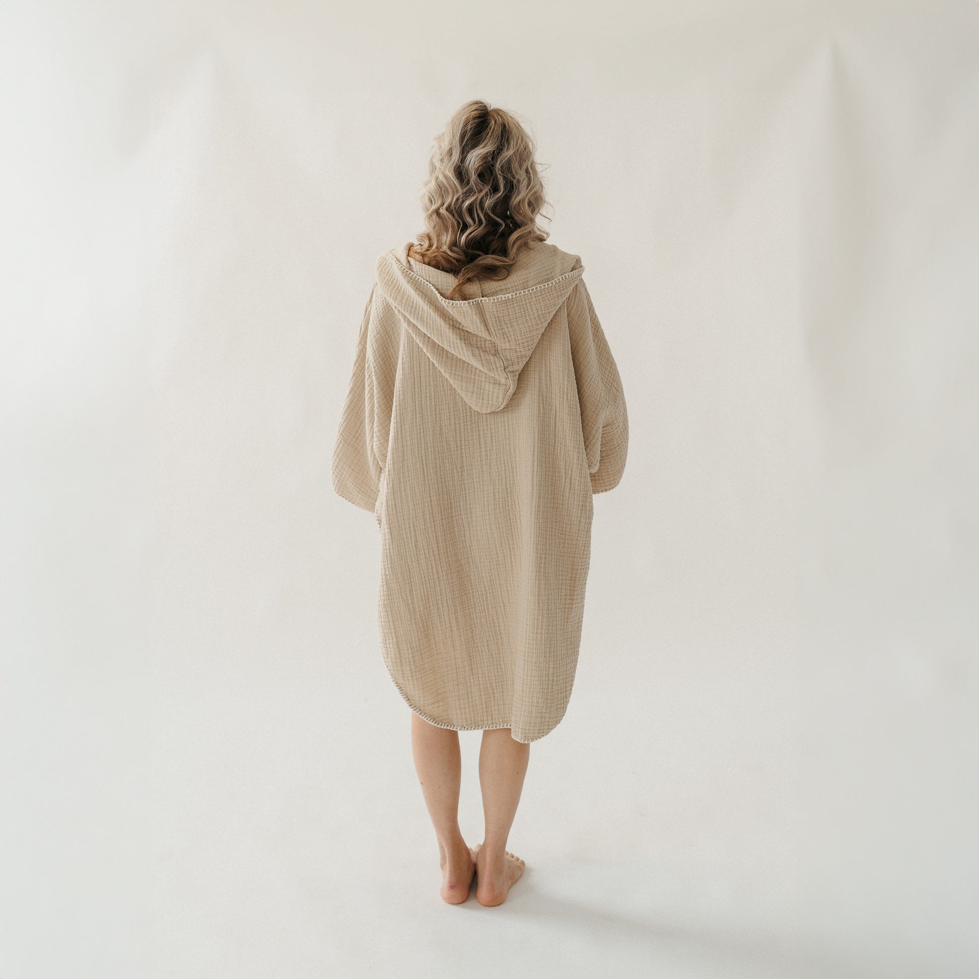 Crinkle Adult Poncho #color_crinkle-beige