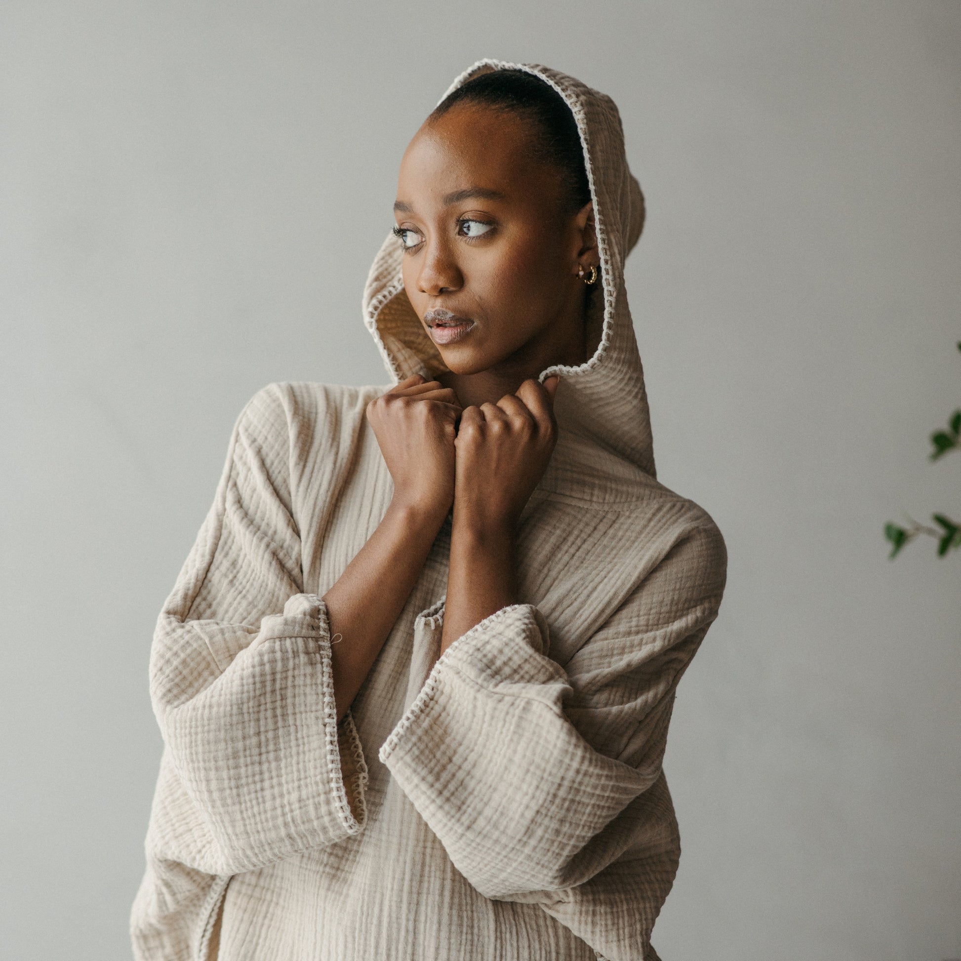 Crinkle Adult Poncho #color_crinkle-beige