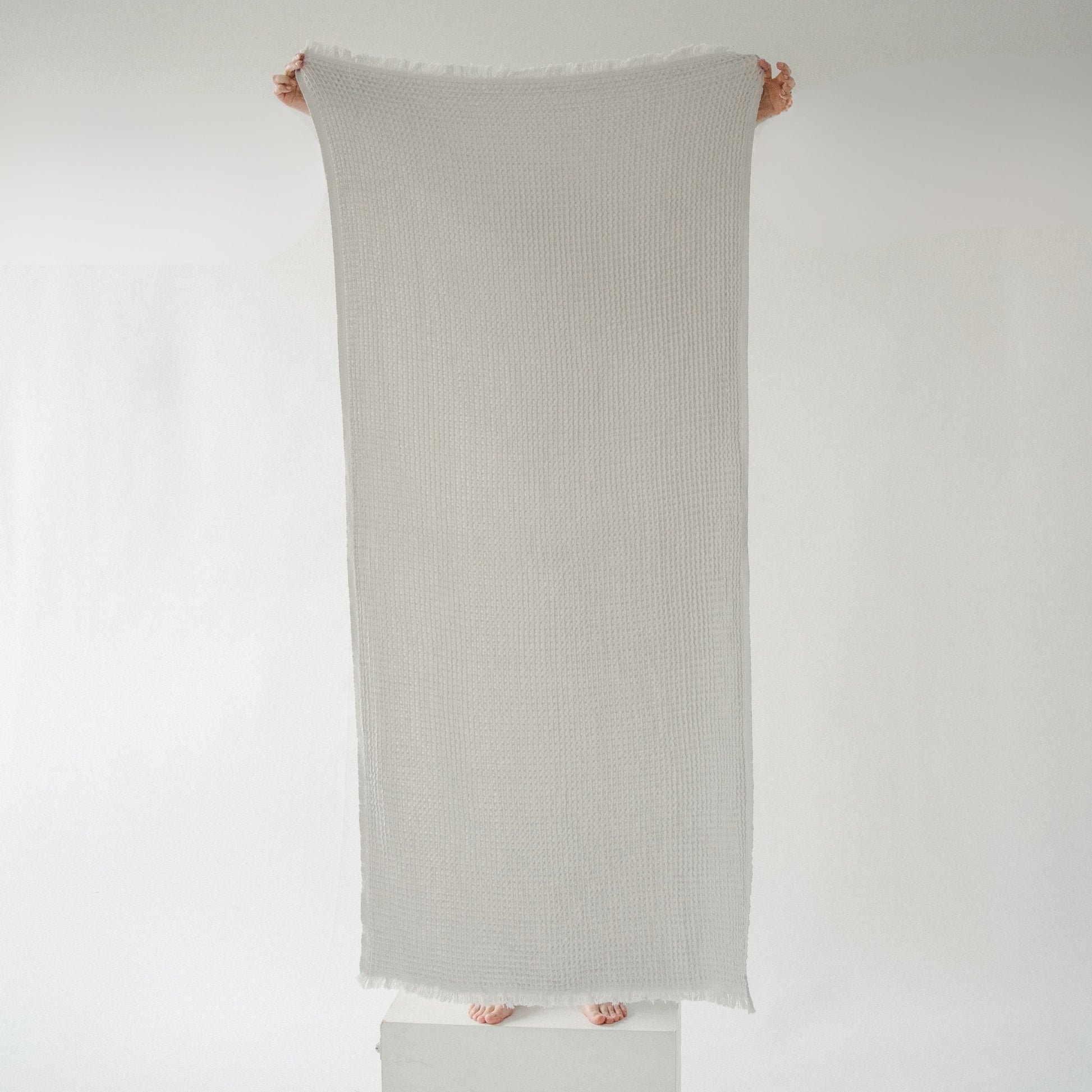 POKOLOKO French Waffle Towel #color_silk-grey