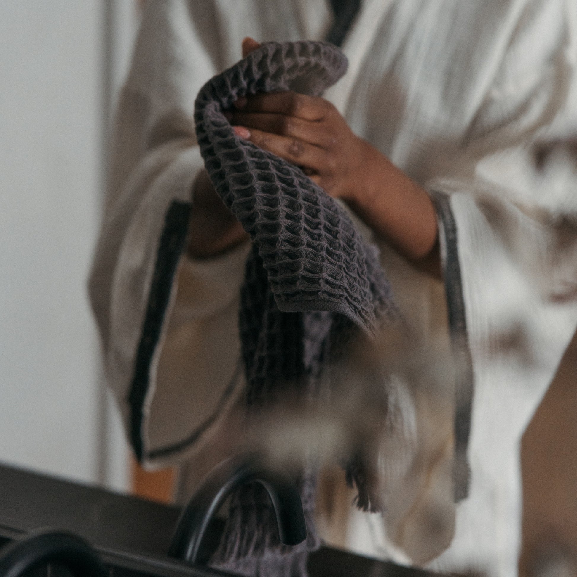 POKOLOKO French Waffle Hand Towel #color_anthracite