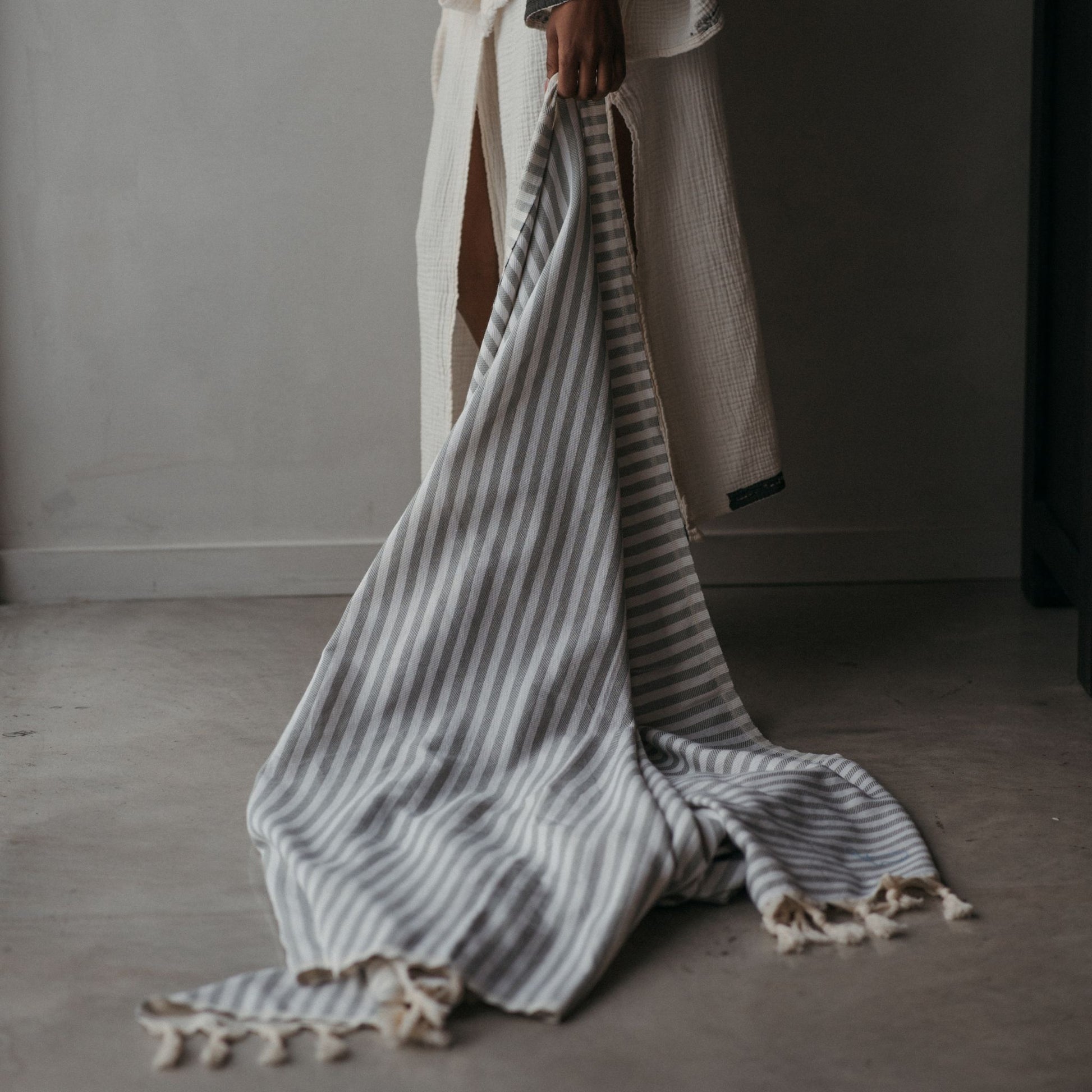 POKOLOKO Striped Picnic Blanket #color_grey