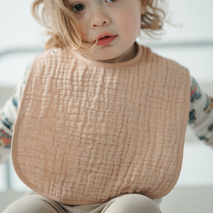 POKOLOKO Crinkle Bib #color_apricot