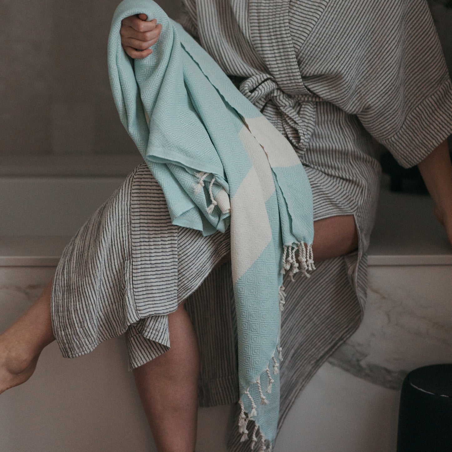 POKOLOKO Diamond Towel #color_blue-oasis-diamond