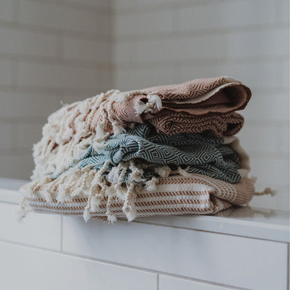 POKOLOKO Diamond Hand Towel #color_sandstone-hasir