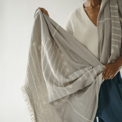 Arrow XL Towel Throw