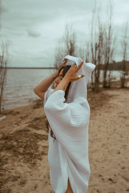 Crinkle Adult Poncho #color_crinkle-white