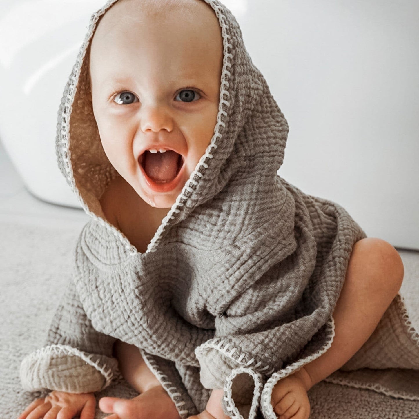 POKOLOKO Crinkle Kids Poncho #color_moss