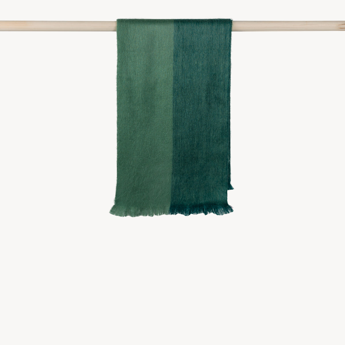 POKOLOKO Two-Tone Alpaca Seamless Scarf #color_hunter