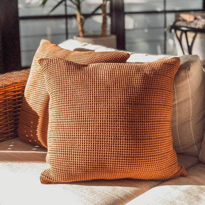 POKOLOKO Arda Pillow #color_honey-brown-black