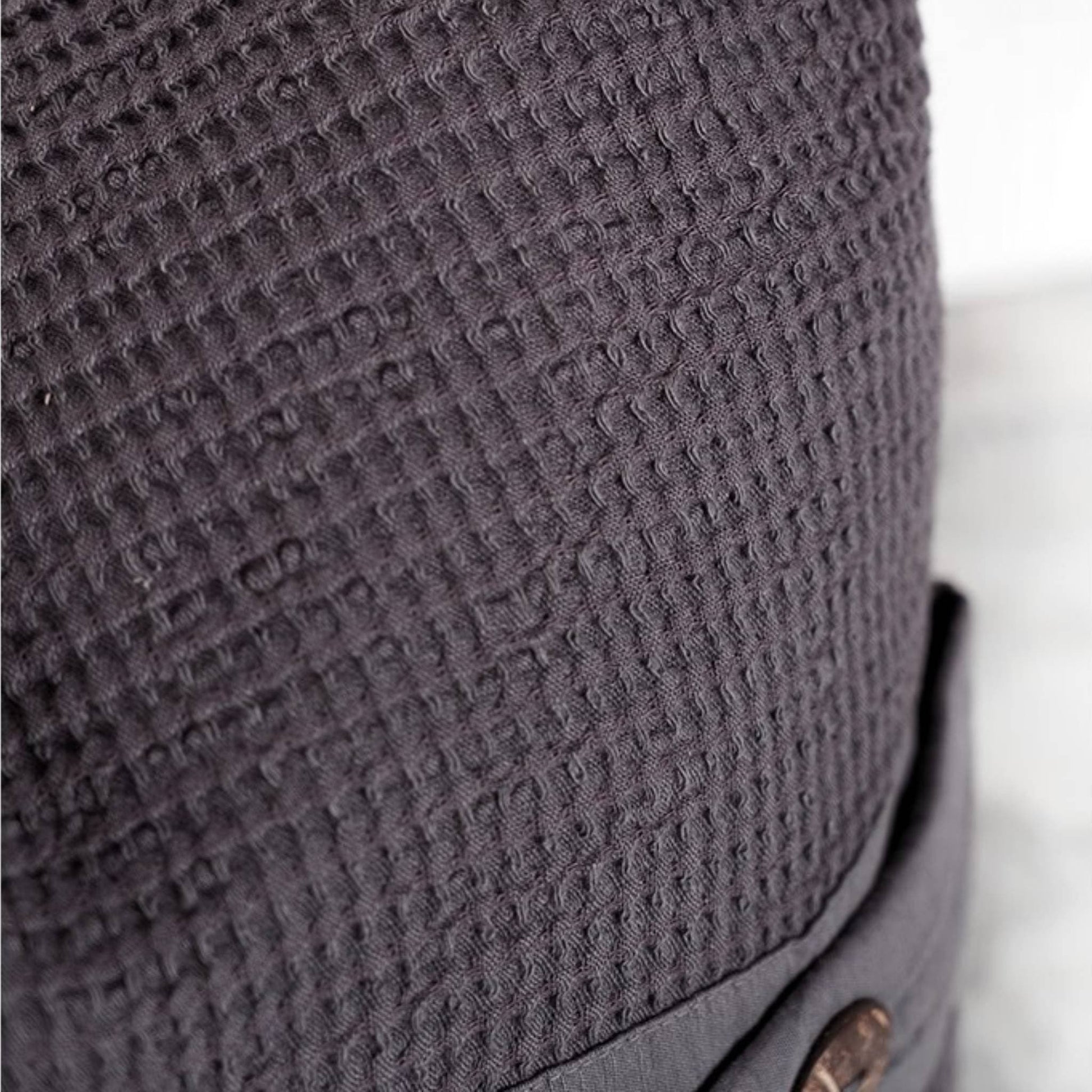 POKOLOKO Wave Pillow #color_charcoal-grey-pillow