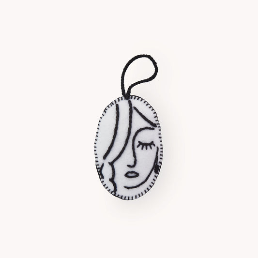 POKOLOKO Hand-Embroidered Ornament #color_sister