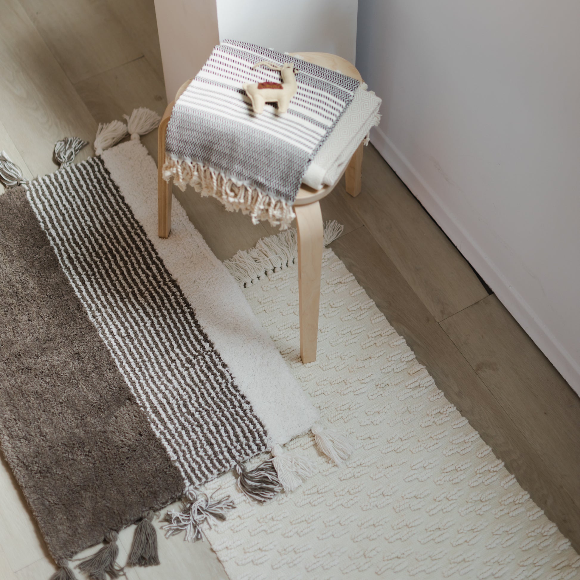 POKOLOKO Diamond Cotton Floor Mat #color_white-diamond