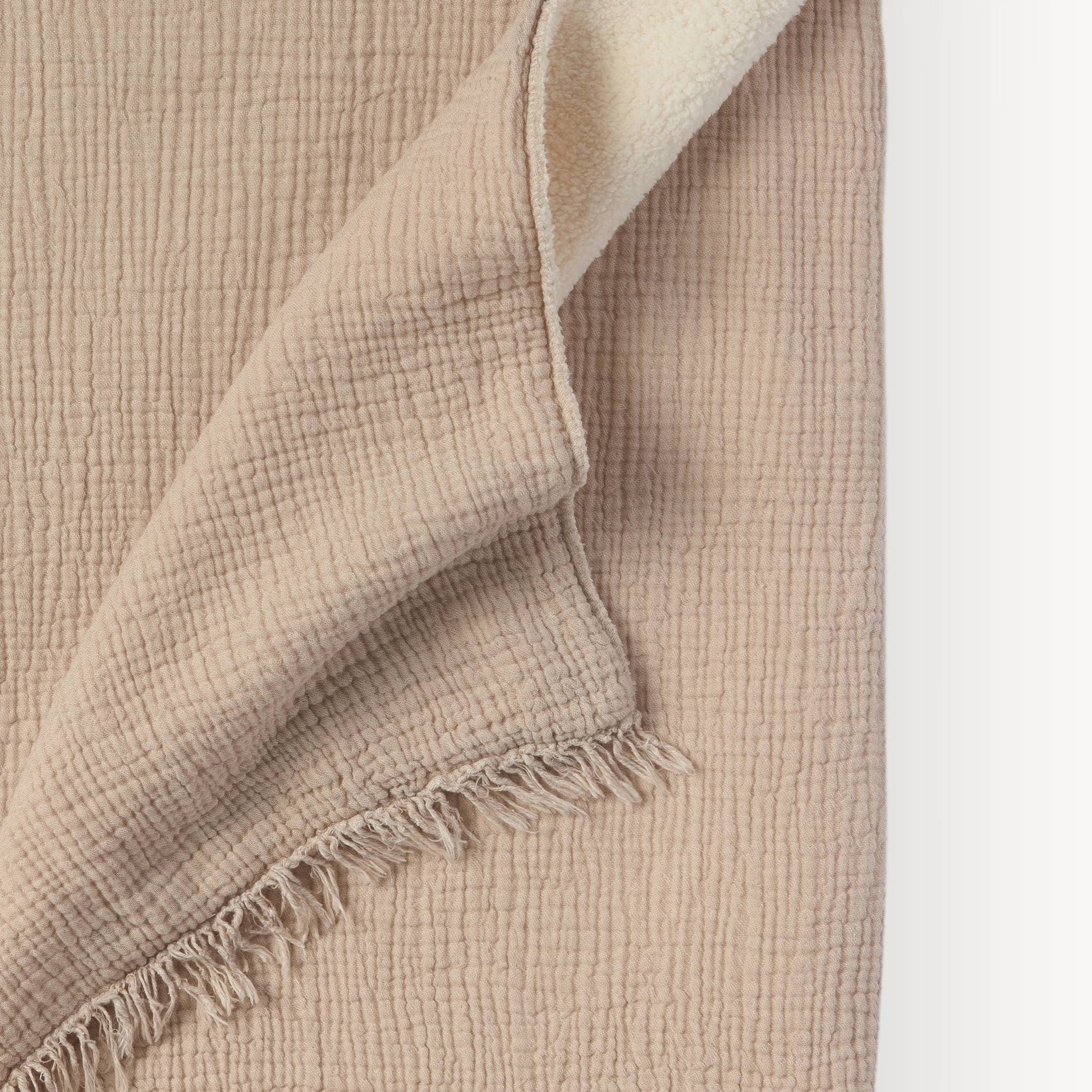 POKOLOKO Crinkle Fleece-Lined Throw #color_crinkle-beige