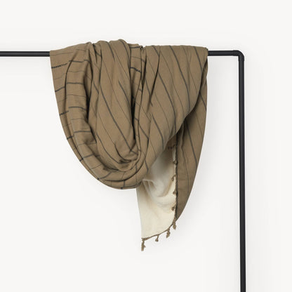 POKOLOKO Irena Fleece-Lined Throw #color_irena-bark