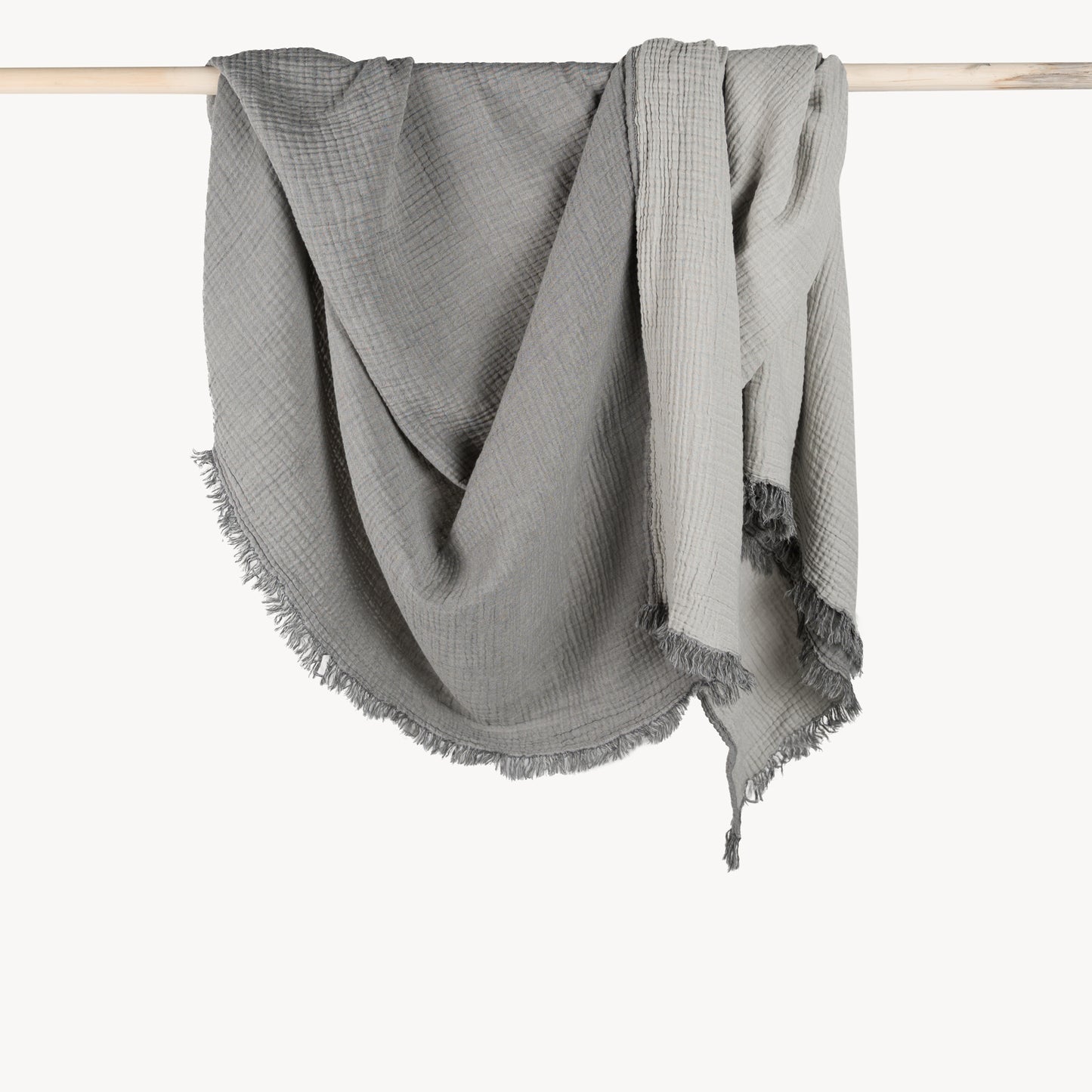 POKOLOKO Solid Crinkle Throw #color_charcoal-grey