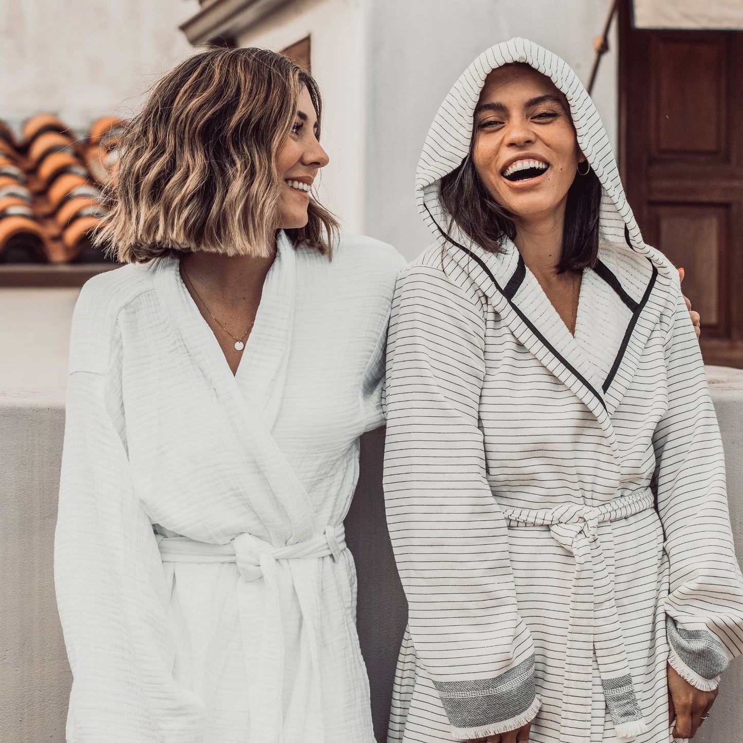 POKOLOKO Leo Terry Robe #color_leo-white